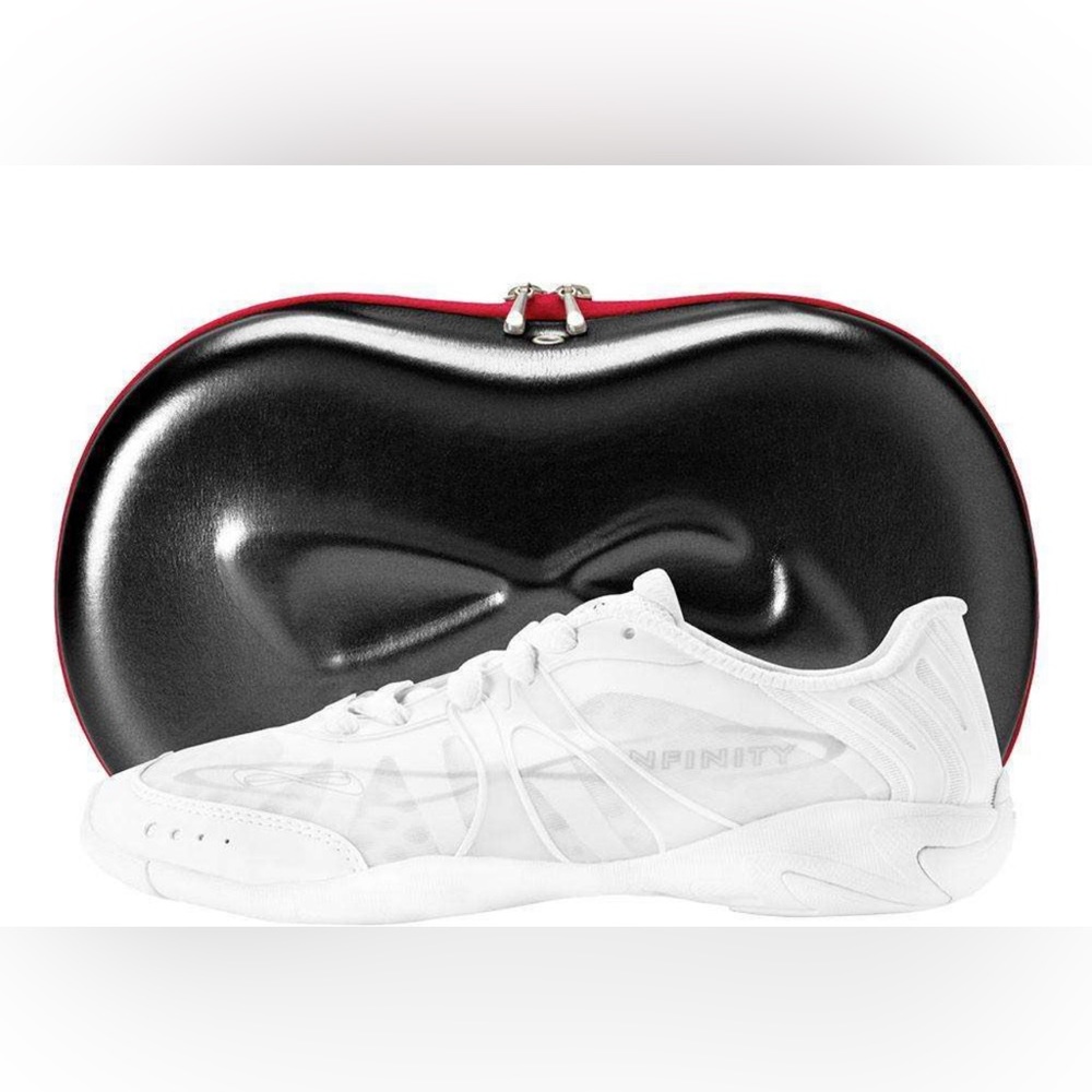 Nfinity vengeance cheer shoes new in box-size 8 1/2